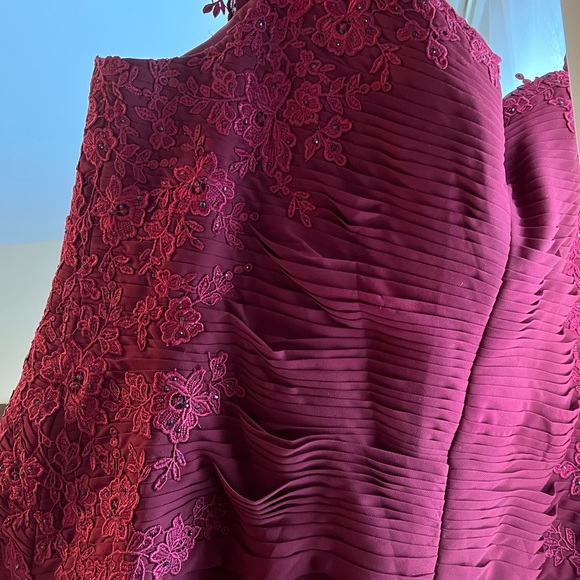 Mon Cheri Evening Dress - Picture 7 of 9